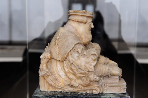 Dietrich Schro(?): Ottheinrich von der Pfalz (1556), Louvre Dietrich Schro(?): Ottheinrich von der Pfalz (1556), Louvre